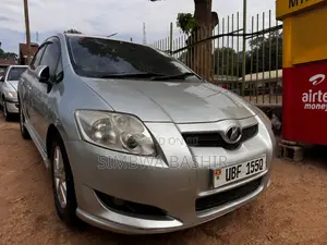 Toyota Auris 2009 Silver