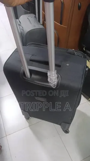 Prosperity Black Medium Suitcase