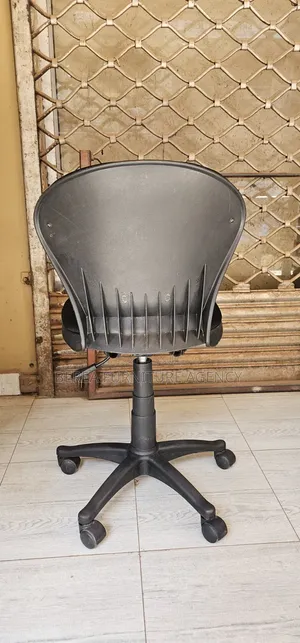 Simple Adjustable Armless Office Chair