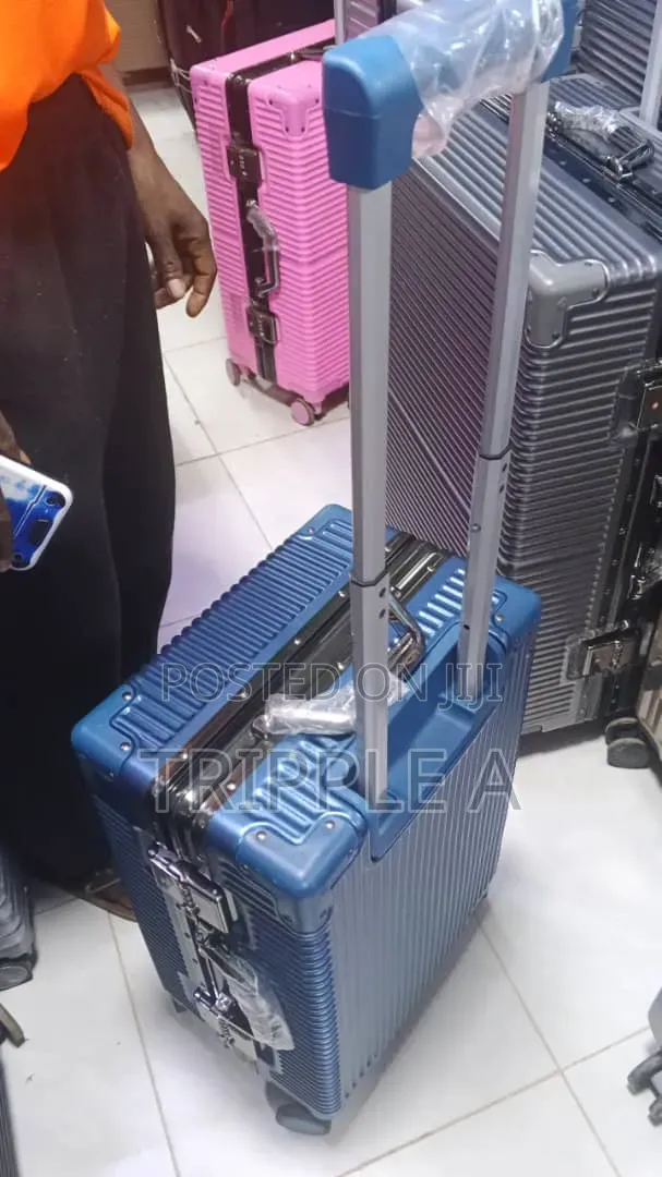 Sleek Blue Hard-Shell Trolley Suitcase (Small)