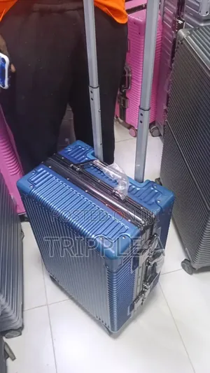 Sleek Blue Hard-Shell Trolley Suitcase (Small)