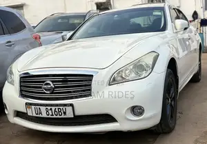 Nissan Fuga 2012 White