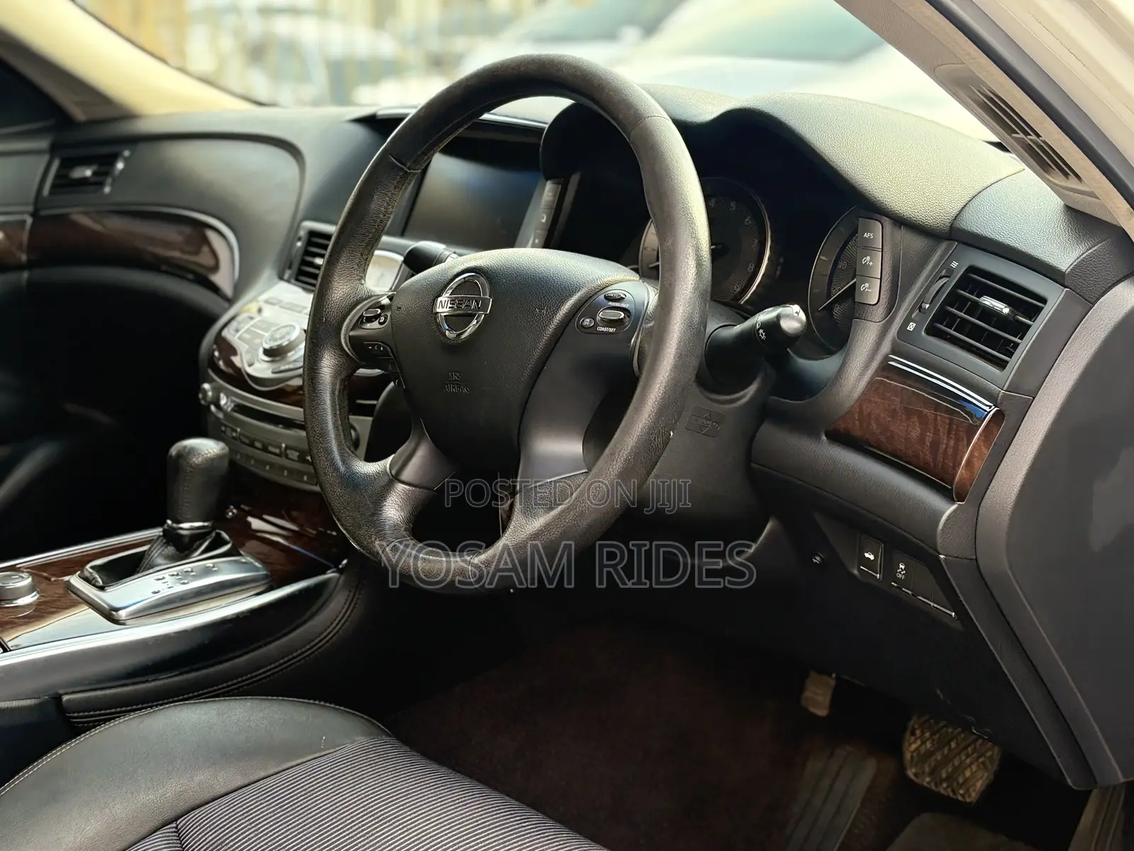 Nissan Fuga 2012 White