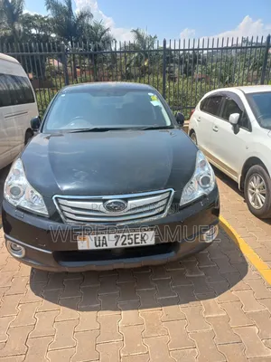 Subaru Outback 2.5i Limited 2011 Black
