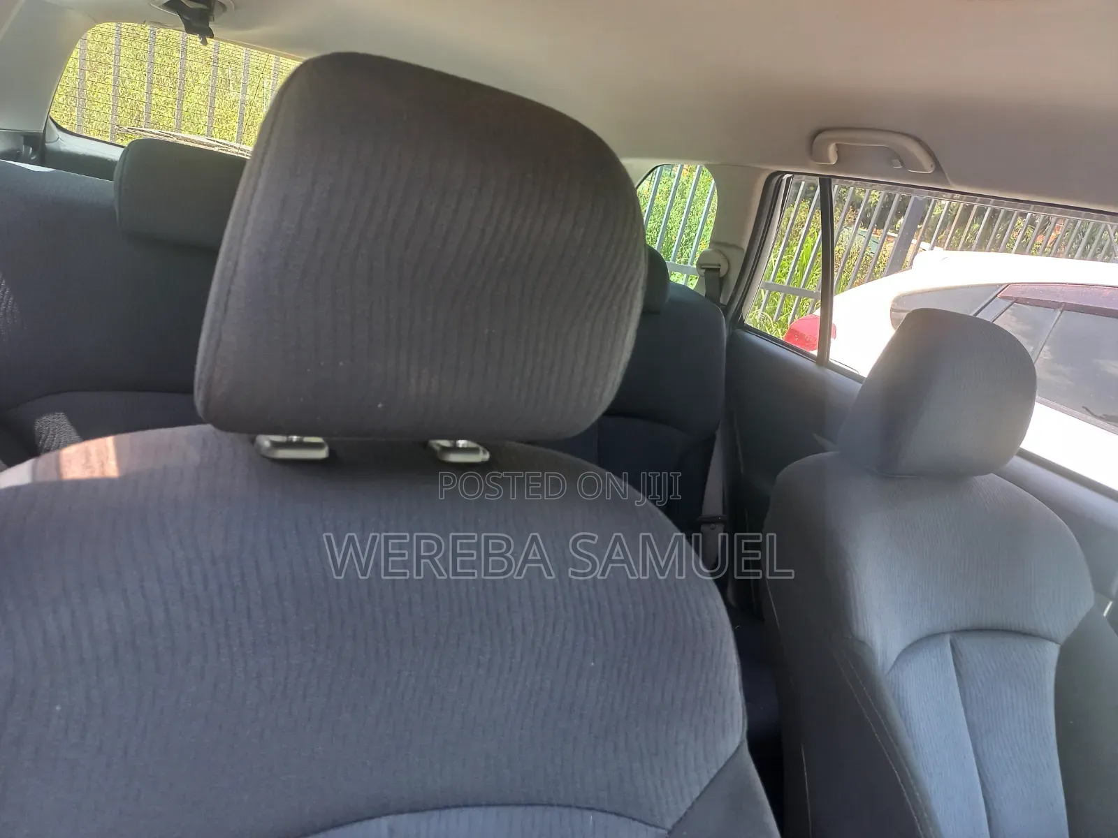 Subaru Outback 2.5i Limited 2011 Black