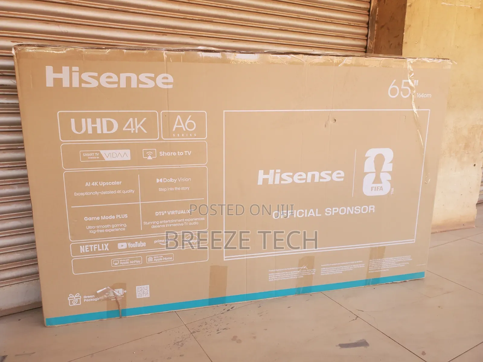 It's Hisense Smart 65' Uhd