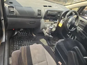 Toyota Wish 2006 Silver