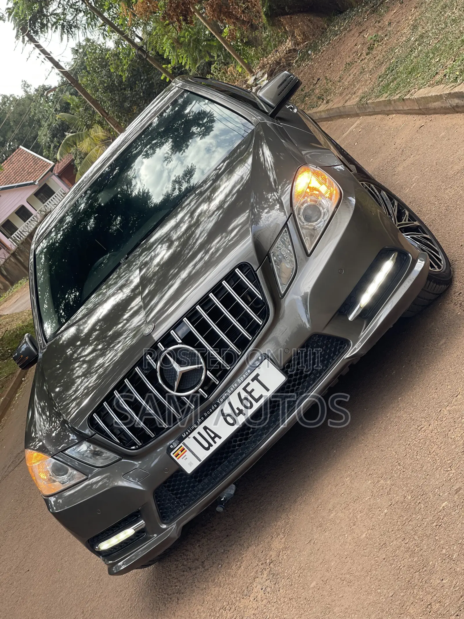 Mercedes-Benz E250 2012 Gray