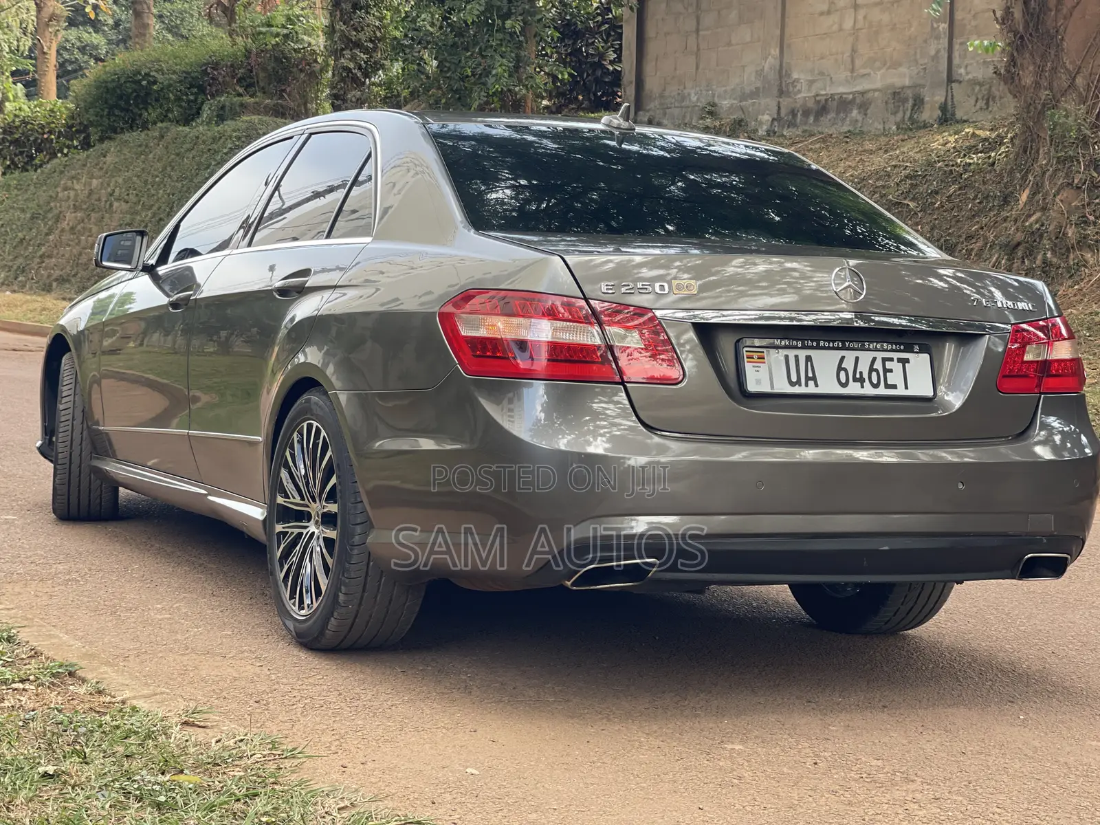 Mercedes-Benz E250 2012 Gray