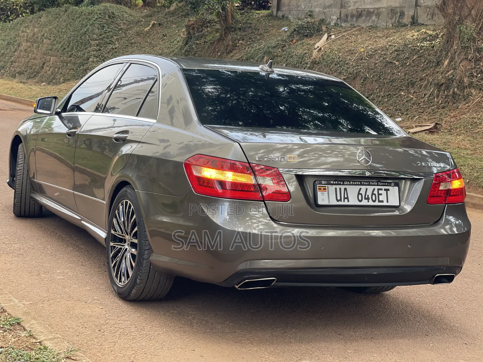Mercedes-Benz E250 2012 Gray