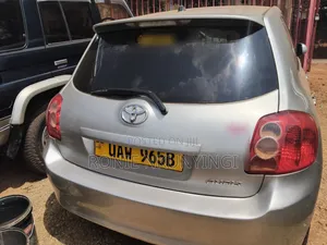 Toyota Auris 2009 Silver