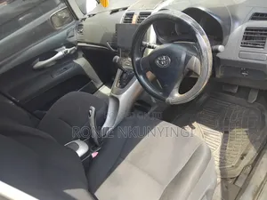 Toyota Auris 2009 Silver