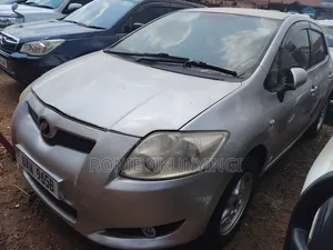 Toyota Auris 2009 Silver