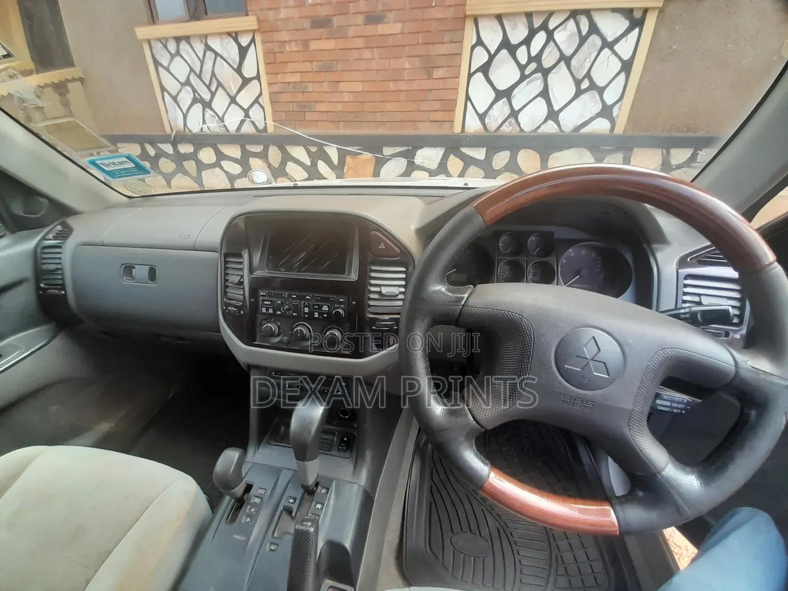 Mitsubishi Pajero 2002 Silver