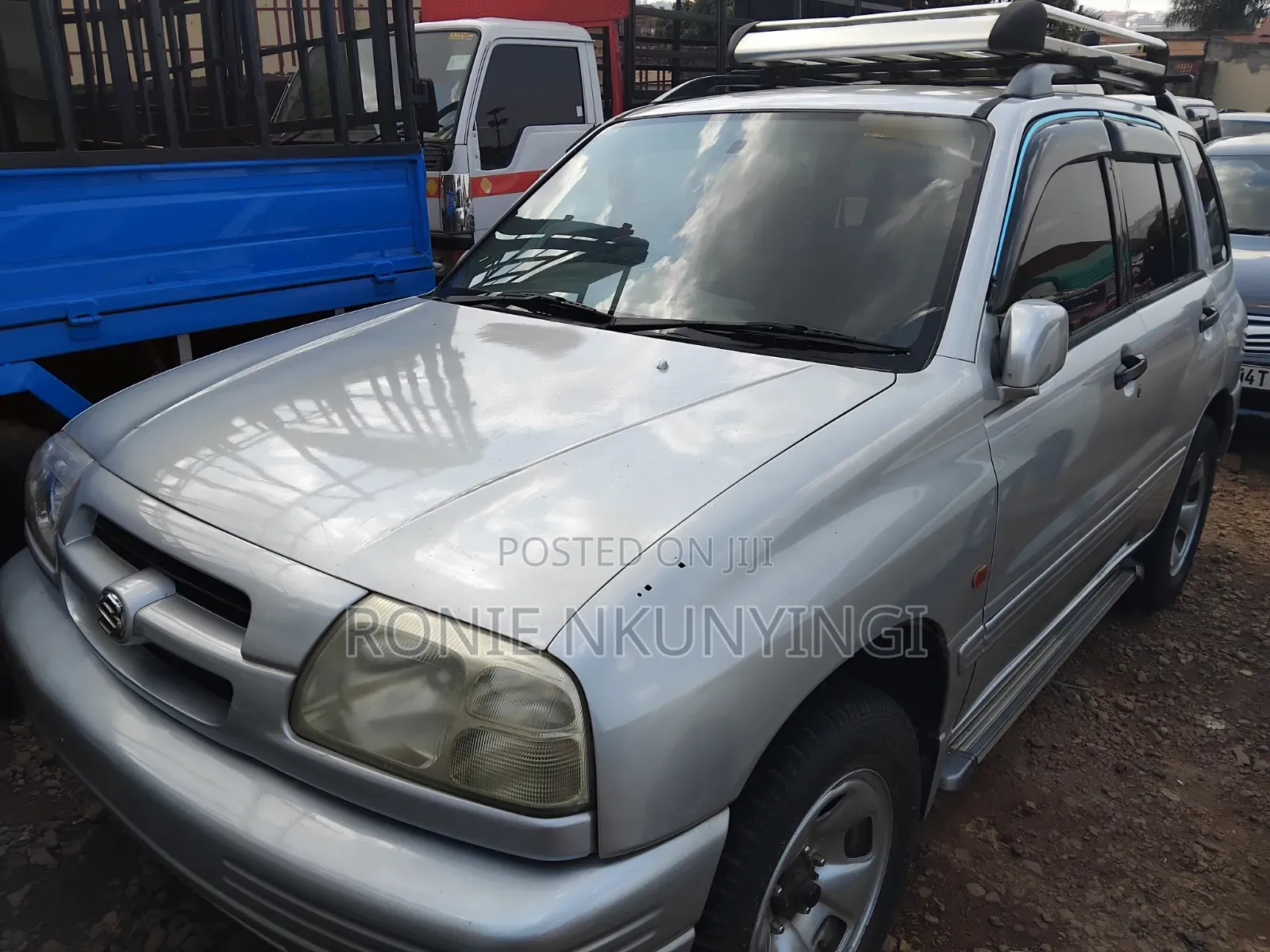 Suzuki Escudo 2003 Silver