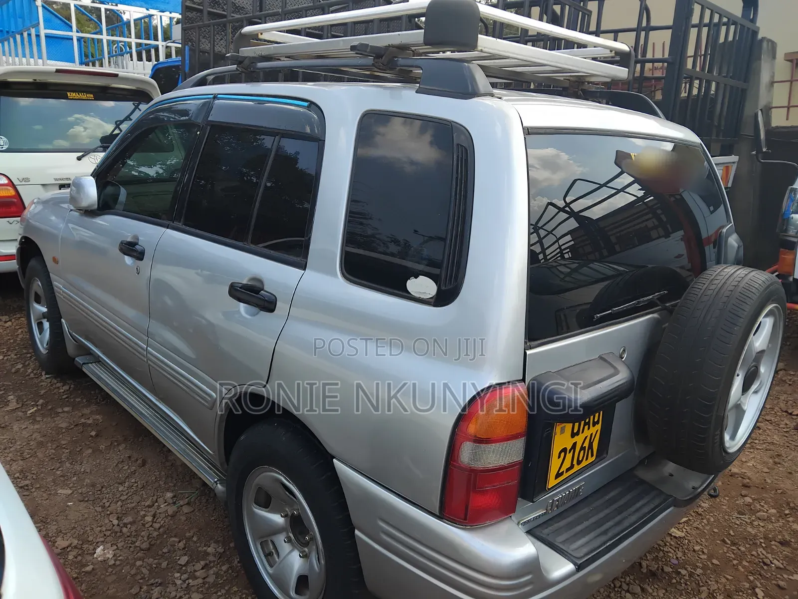 Suzuki Escudo 2003 Silver