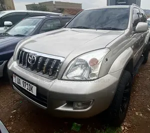 Toyota Land Cruiser Prado 3.0 D-4D 3dr 2006 Gold
