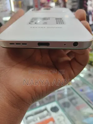 Tecno Spark 40 128 GB White