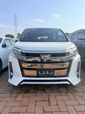 Toyota Noah 2.0 AWD (7 Seater) 2018 White