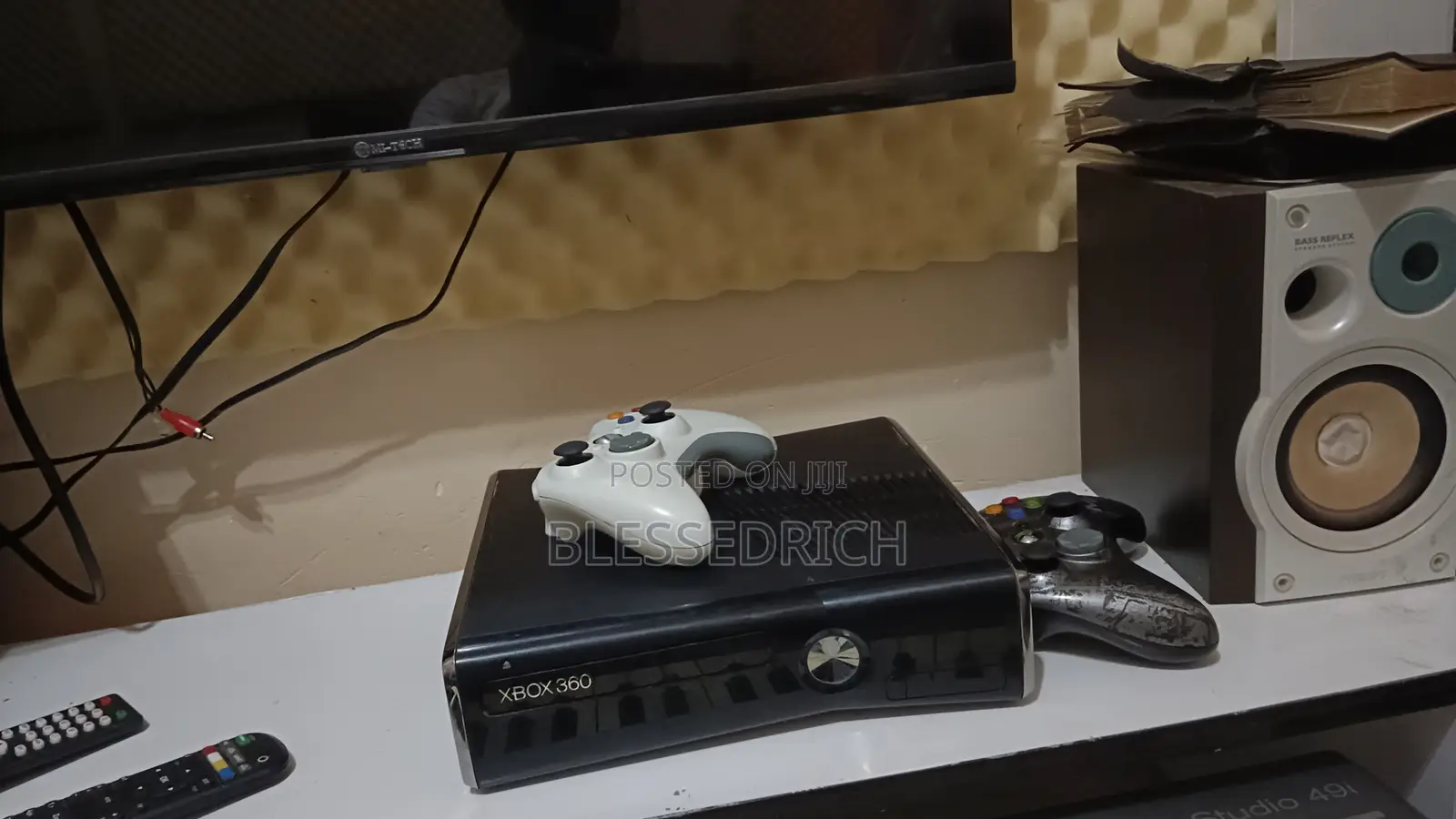 Xbox 360 Console With 2Pads and Games.