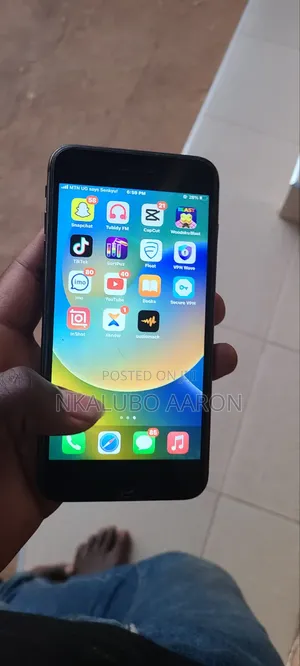 Apple iPhone 8 Plus 64 GB Black