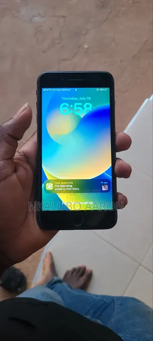 Apple iPhone 8 Plus 64 GB Black