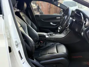 Mercedes-Benz C200 2016 White