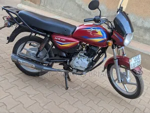 Bajaj Boxer 125 2024 Red