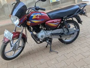 Bajaj Boxer 125 2024 Red