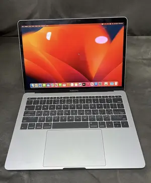 Laptop Apple MacBook Pro 2017 8GB Intel Core i5 SSD 256GB