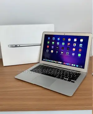 Laptop Apple MacBook Air 2017 8GB Intel Core i5 SSD 256GB