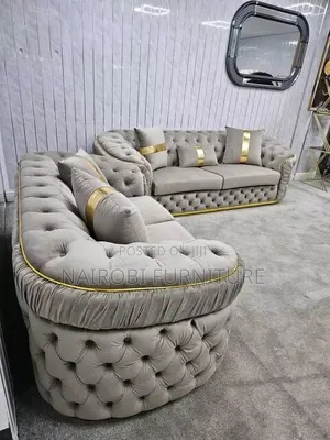 Venus Chesterfield Sofas