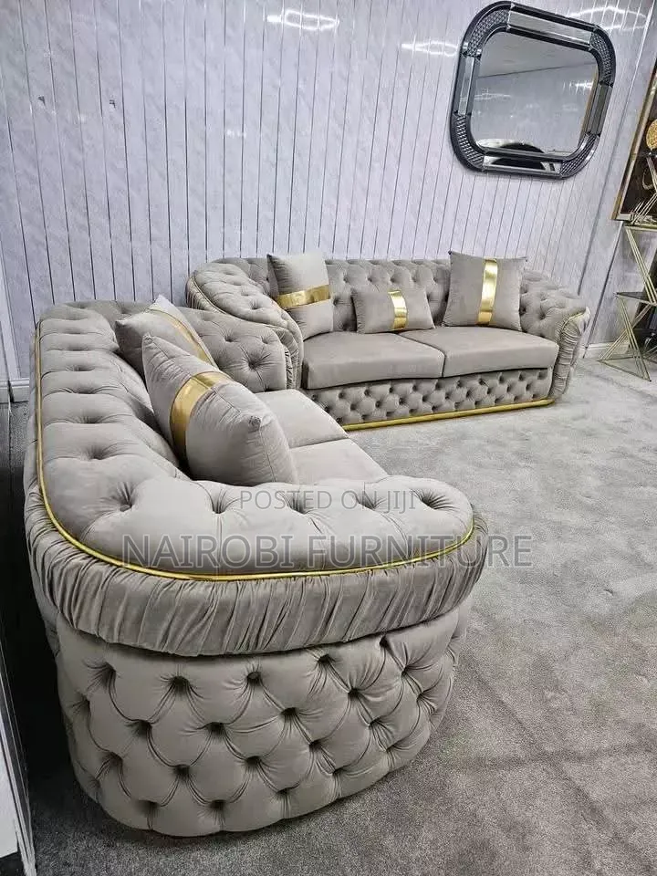 Venus Chesterfield Sofas