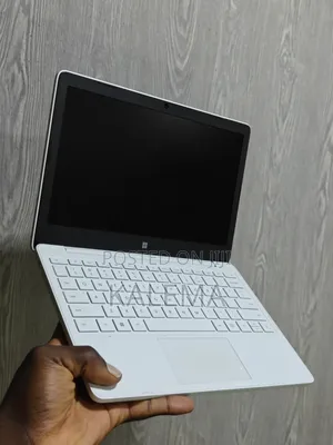 Laptop Microsoft Surface Laptop SE 8GB Intel Celeron SSD 128GB