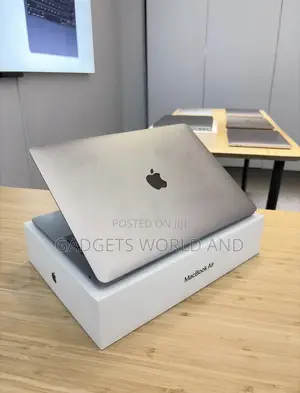 Laptop Apple MacBook Air 2018 8GB Intel Core i5 SSD 256GB