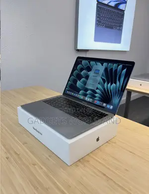 Laptop Apple MacBook Air 2018 8GB Intel Core i5 SSD 256GB