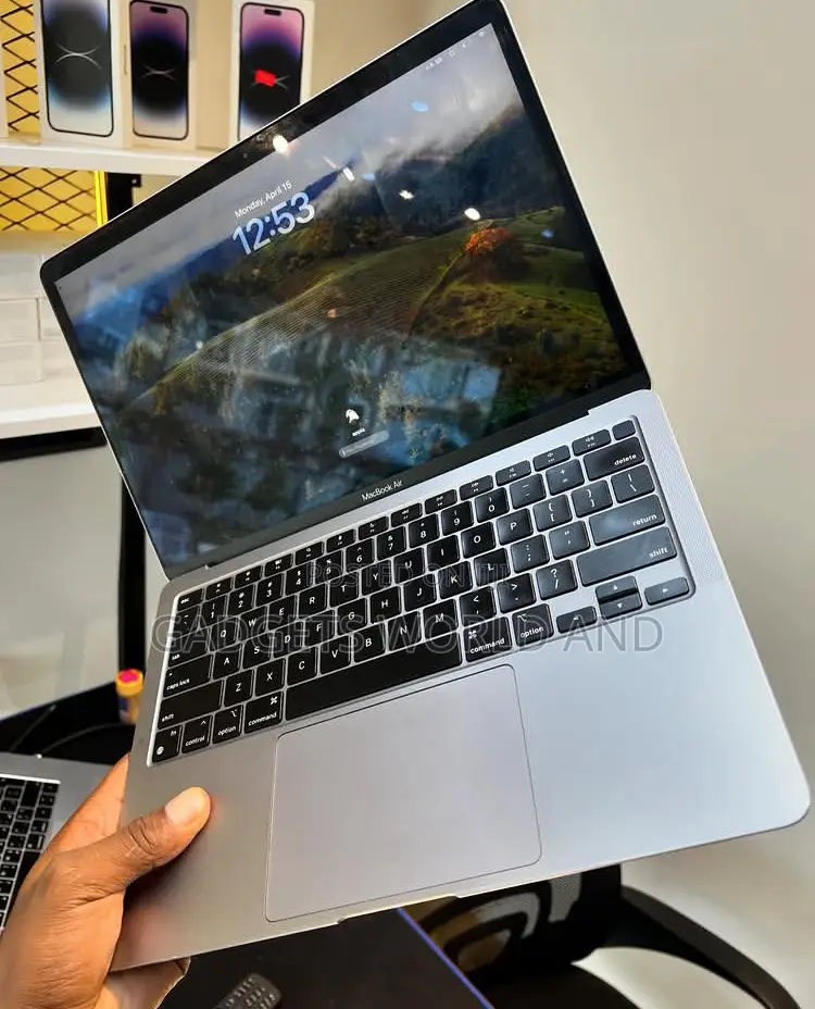 Laptop Apple MacBook Pro 2018 8GB Intel Core i5 SSD 256GB