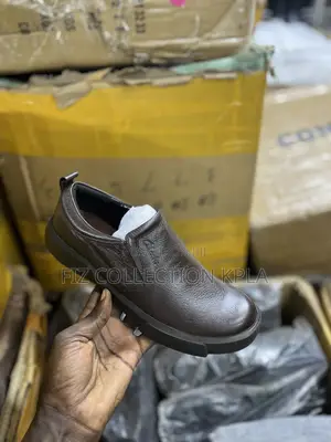 Clarks Pure Leather Slip-on Coffee Brown