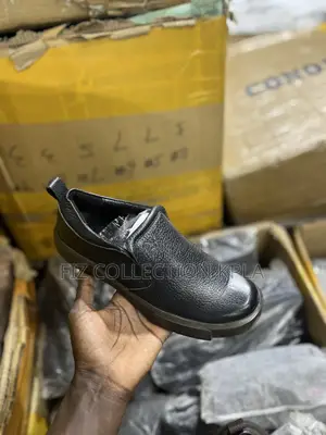 Clarks Men’s Leather Casual Shoes Black
