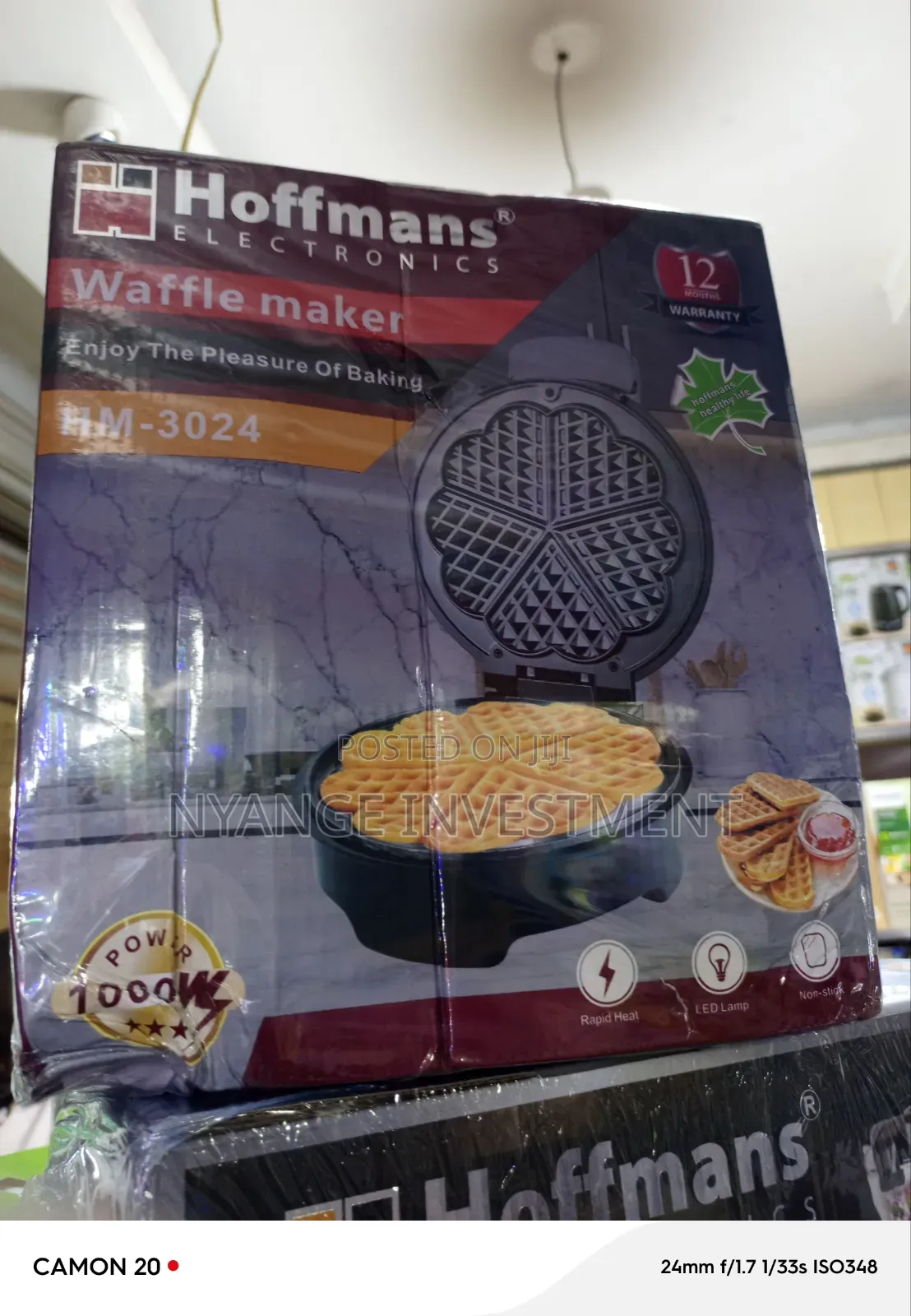 Hoffmans Waffle Maker, Model HM-3024. Waffle Maker Machine