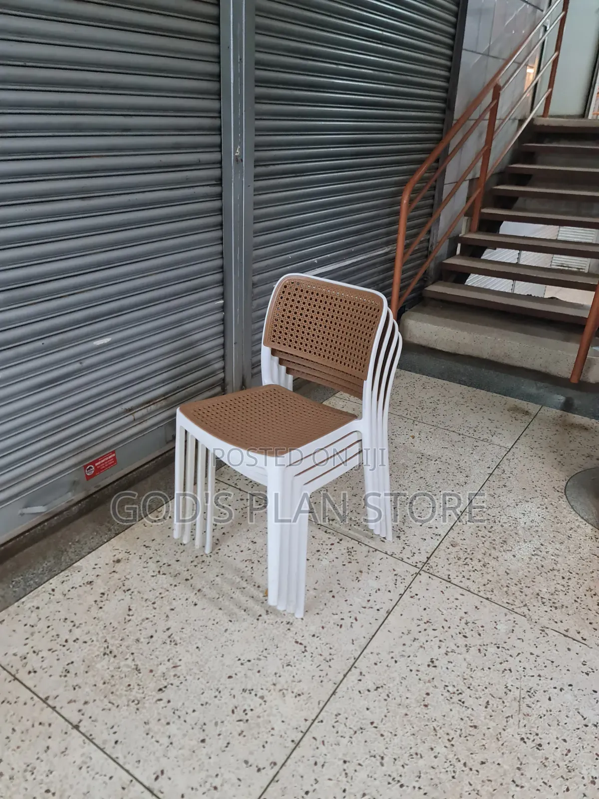 White Frame Outdoor Indoor Dining Plastic Chairs Plastic Chairs