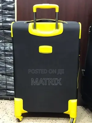 Wilson Travel Suitcase Medium (Size 24)