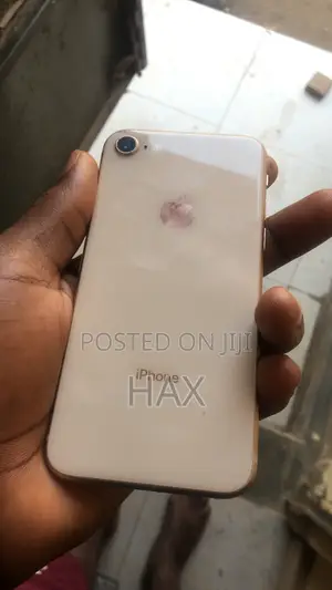 Apple iPhone 8 64 GB Gold