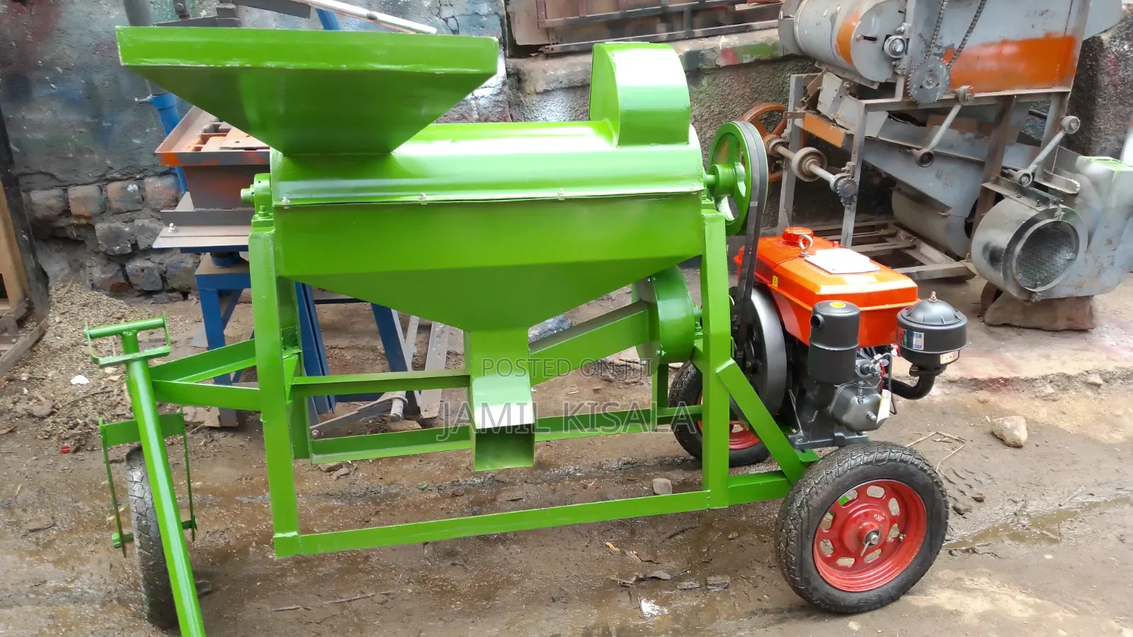 Maize Thresher With 3 Wheels