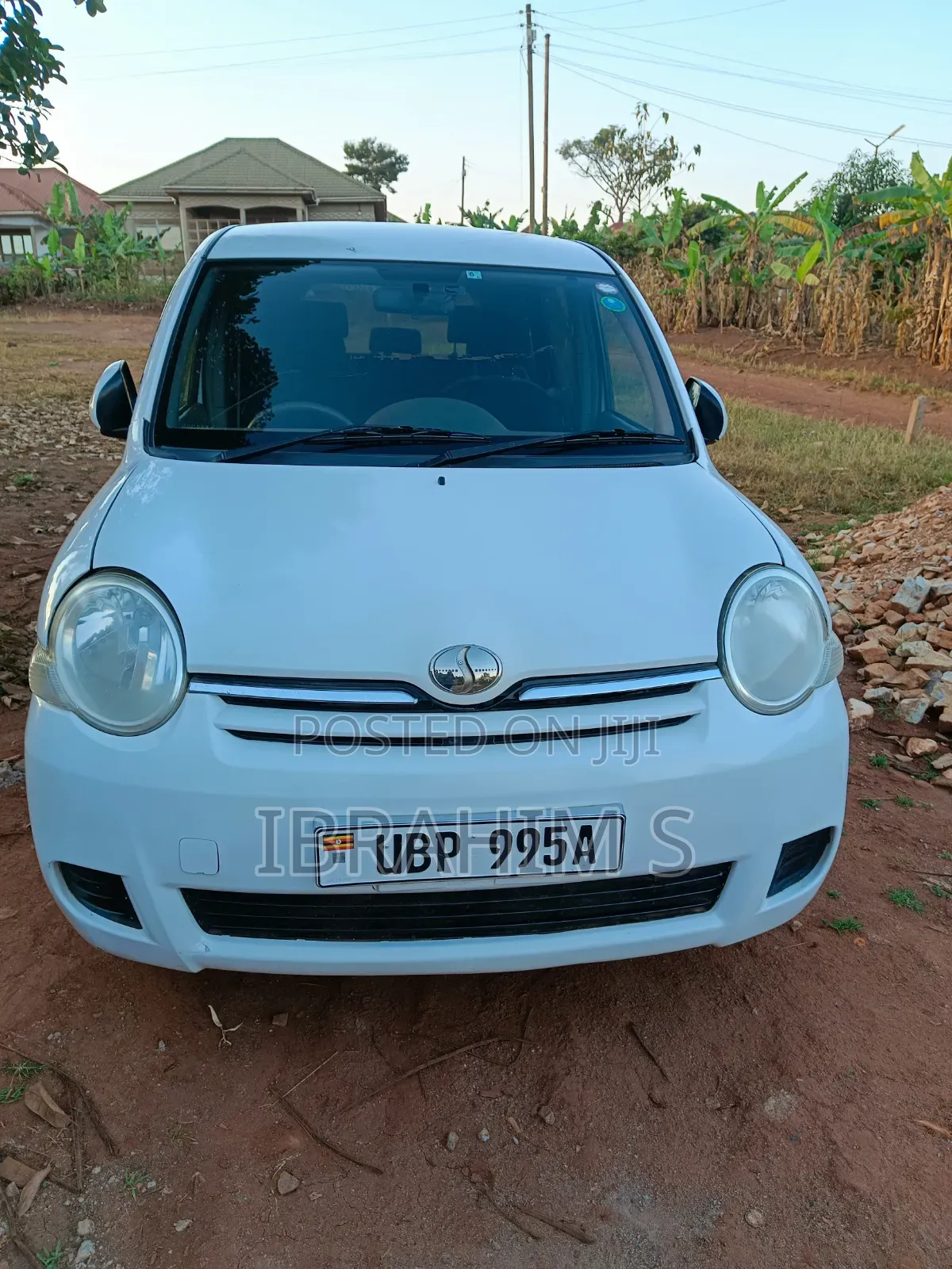 Toyota Sienta 2010 White