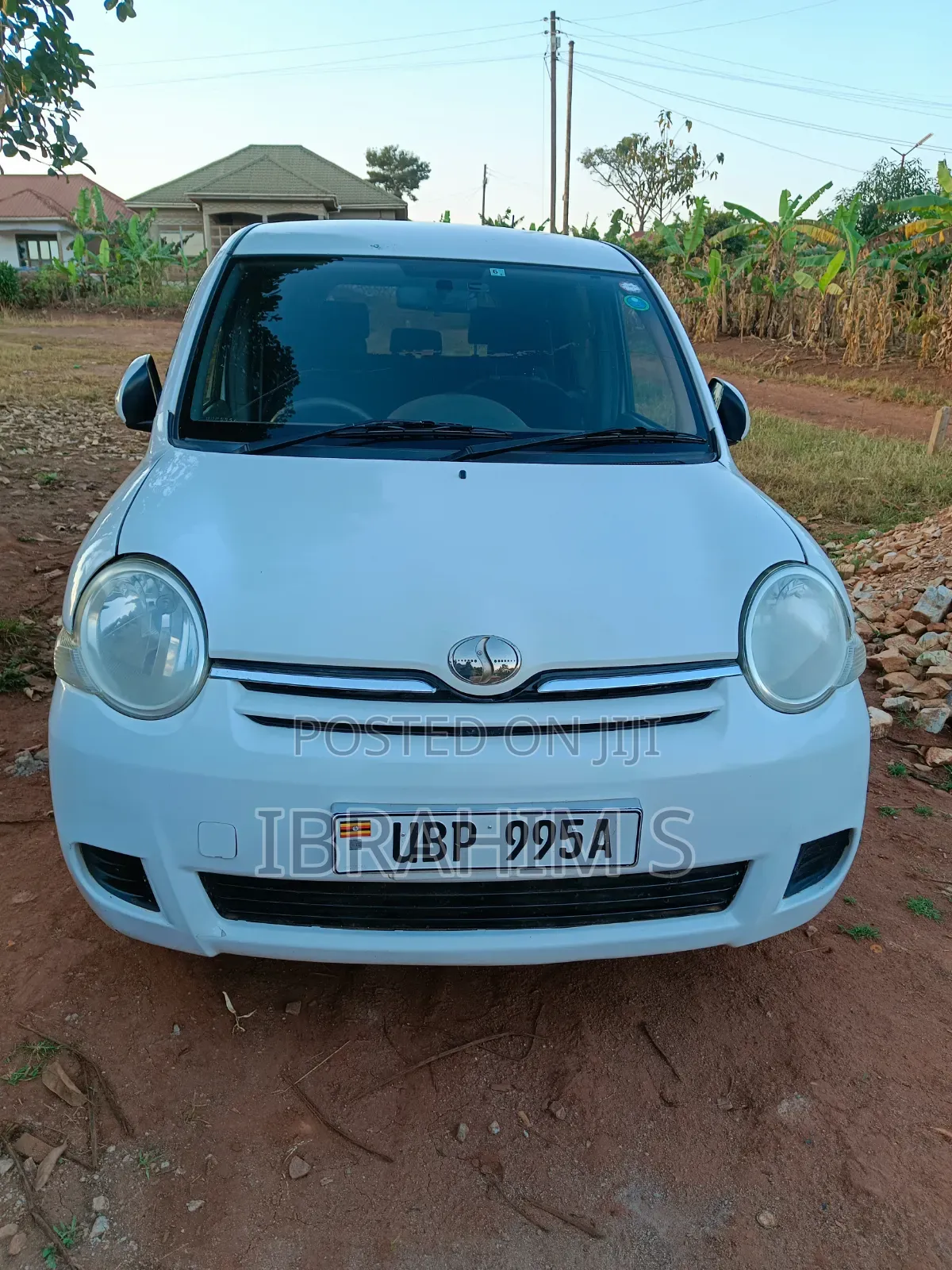 Toyota Sienta 2010 White