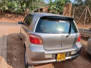 Toyota Vitz 2004 Gray