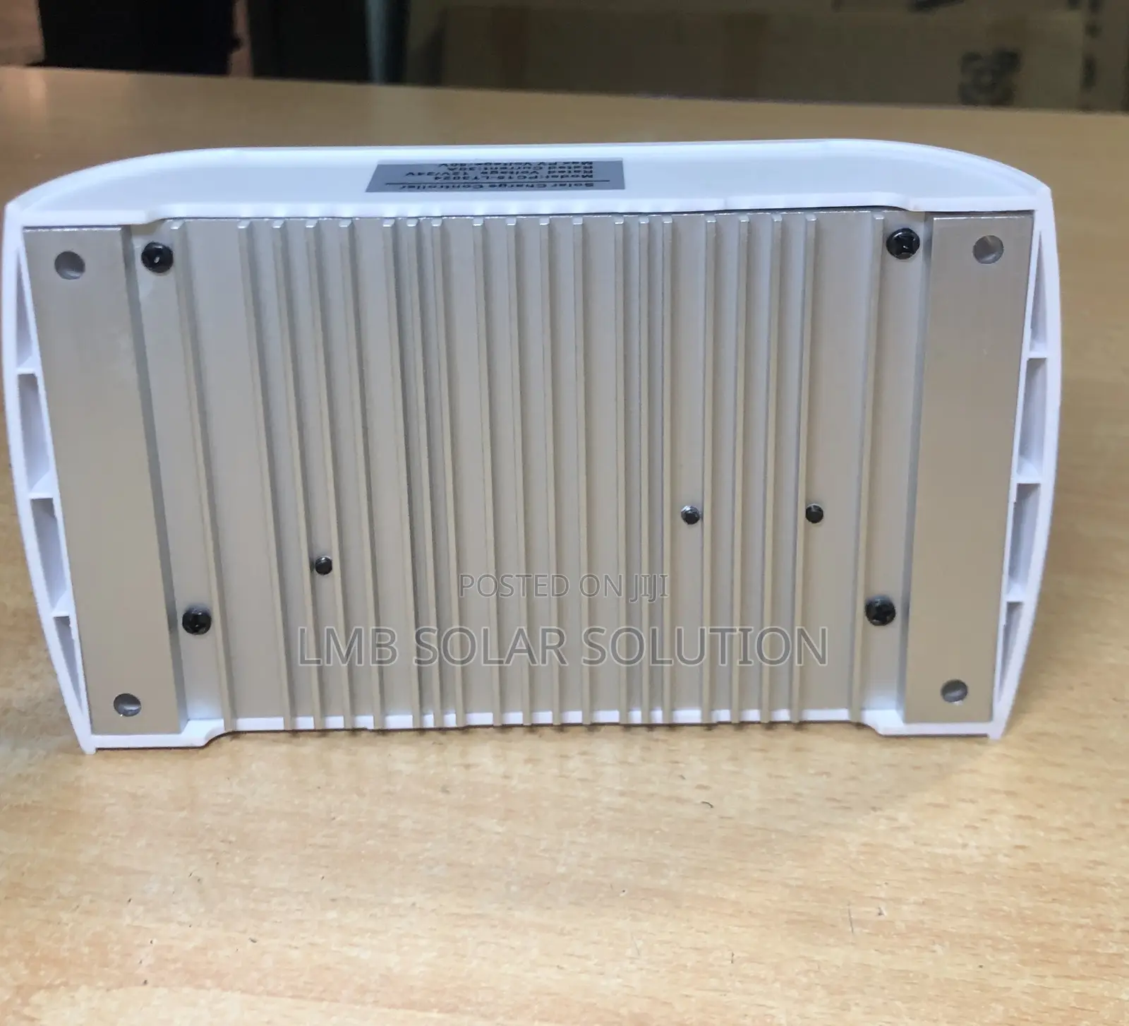 Must PWM 30Amps Solar Charge Controller