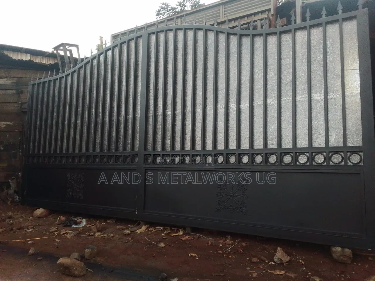 Sliding Gate