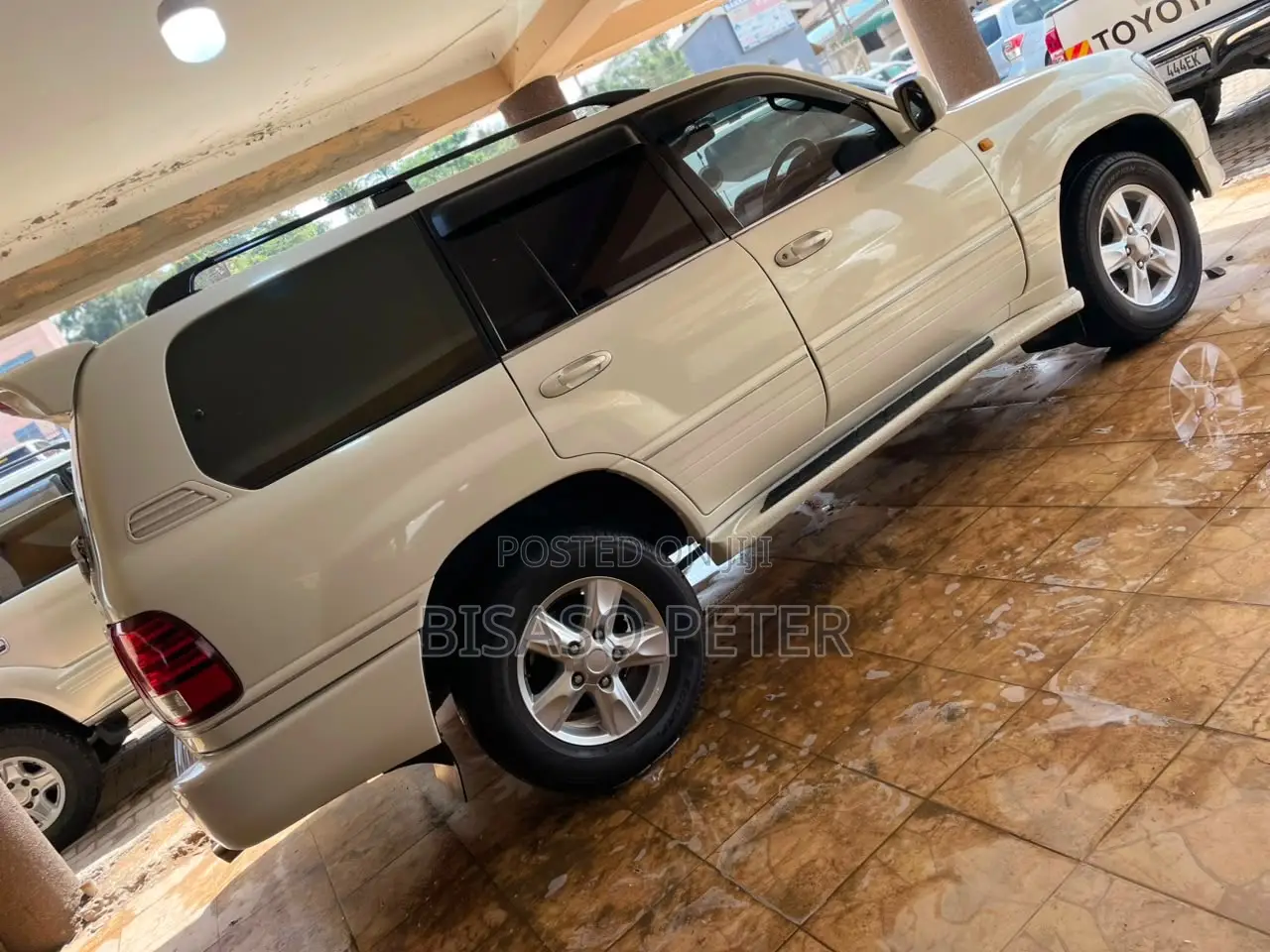 Toyota Land Cruiser Prado 2006 White